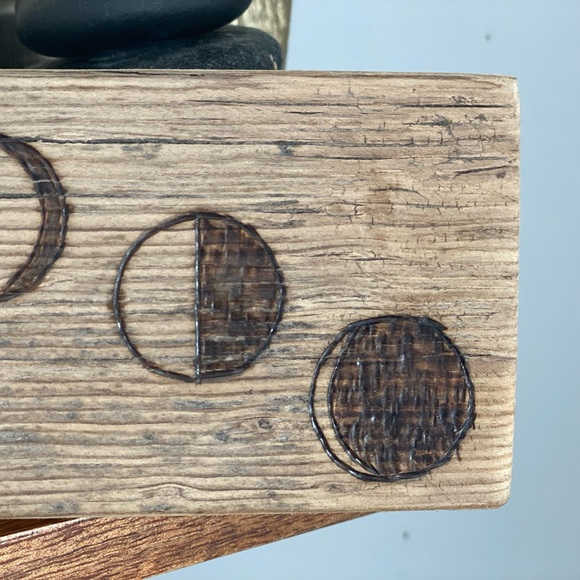 Handmade in Montana - Moon Phases on Barn Wood 🌖 - Picture 3 of 5